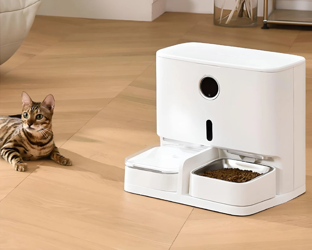 pet food and water dispenser